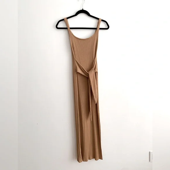 REFORMATION DRESS - Picture 2 of 3